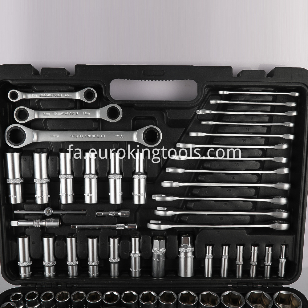 Wrench socket driver set